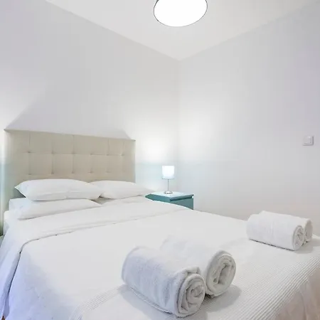 Independent Center Bairro Alto Апартаменты